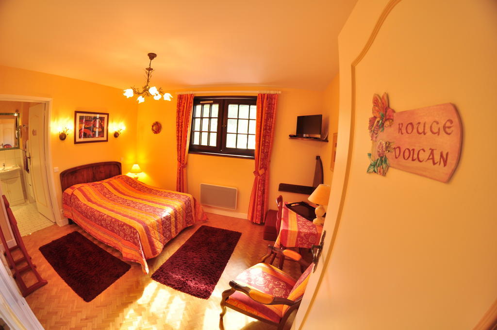 Hotel-Logis La Coraline Gannat Εξωτερικό φωτογραφία