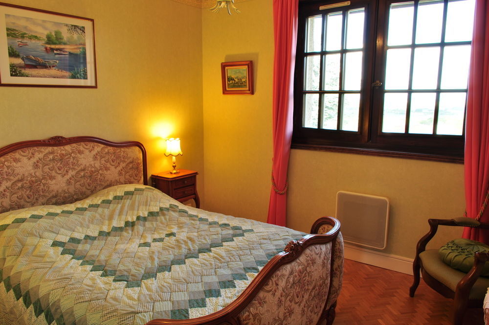 Hotel-Logis La Coraline Gannat Εξωτερικό φωτογραφία